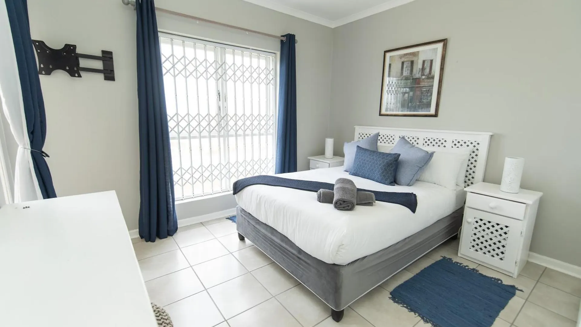 Shells And Bells Beachfront Apartment Port Elizabeth